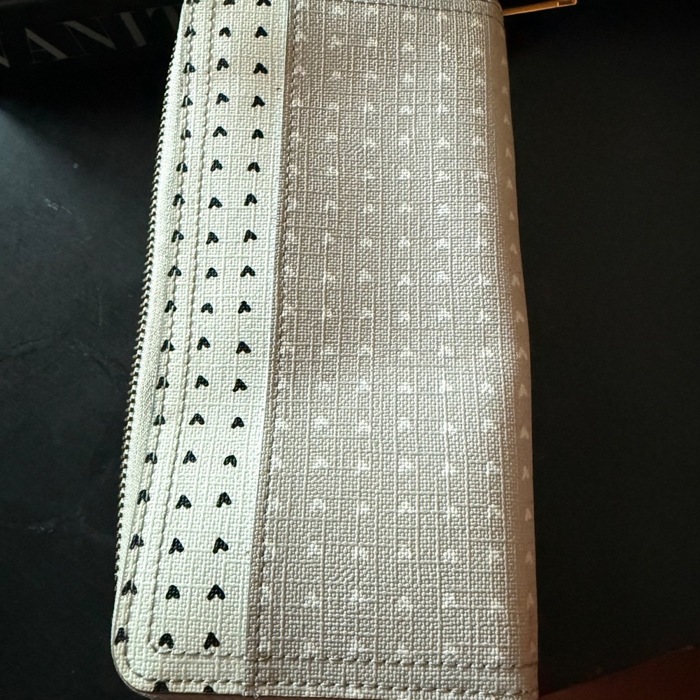 Wallet - Picture 2 of 3